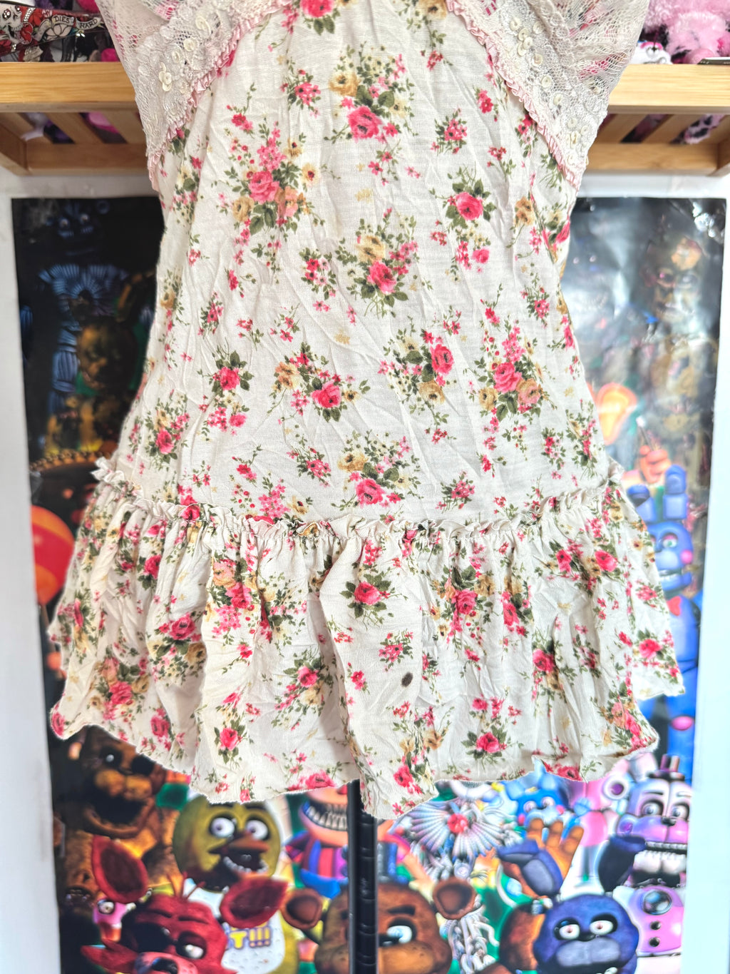 y2k vintage cream floral print sequin embellished ruffle lace trim cami top