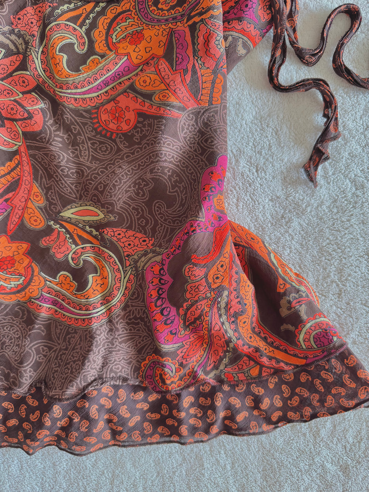 y2k vintage fitted brown and orange paisley print cami top